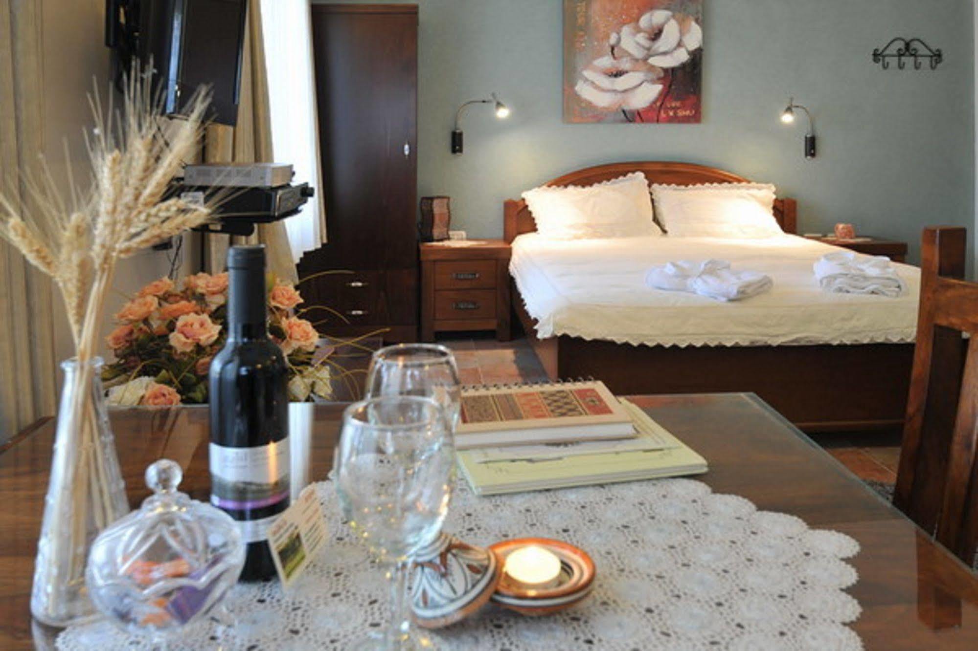 Miki'S Rosh Pina Extérieur photo